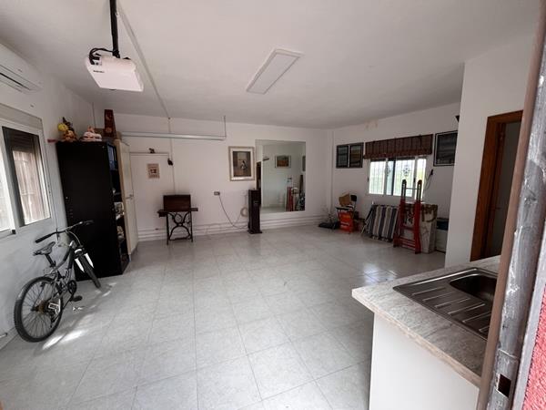 Image No.41-3 Bed Country House for sale