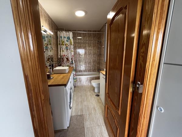 Image No.20-3 Bed Country House for sale