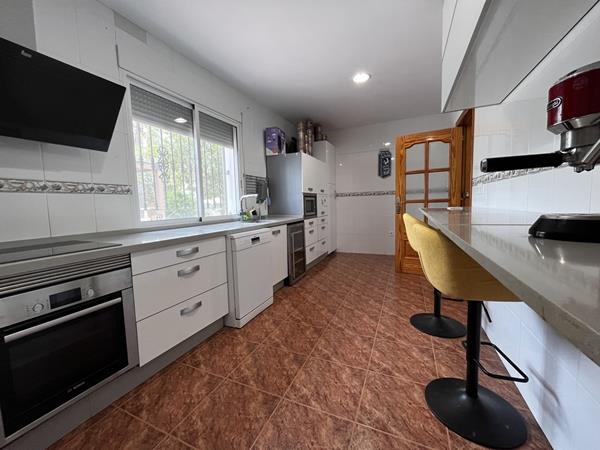 Image No.21-3 Bed Country House for sale