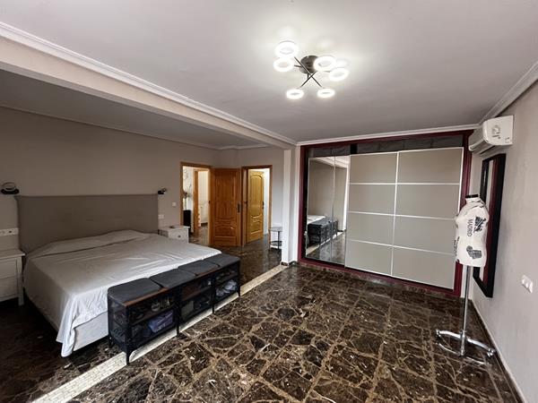 Image No.35-3 Bed Country House for sale