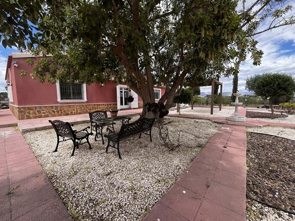 Image No.11-3 Bed Country House for sale