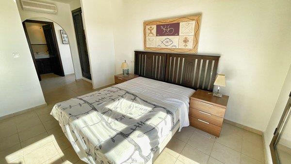 Image No.12-3 Bed Villa / Detached for sale