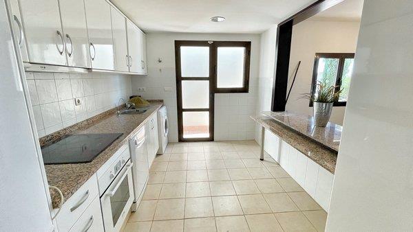 Image No.13-3 Bed Villa / Detached for sale