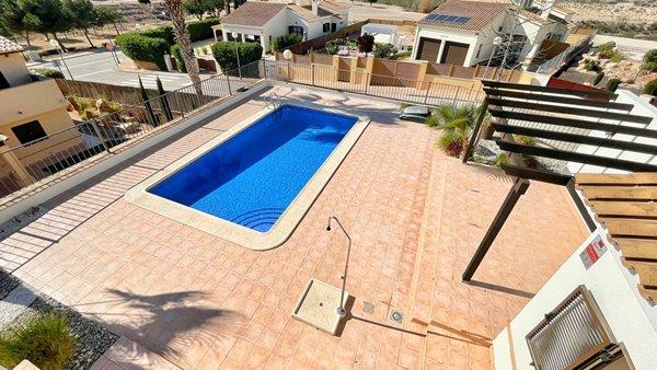 Image No.5-3 Bed Villa / Detached for sale