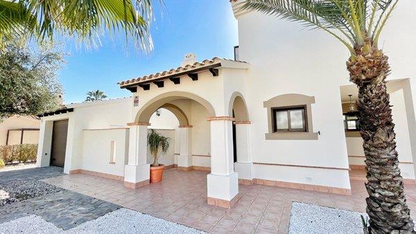 Image No.20-3 Bed Villa / Detached for sale