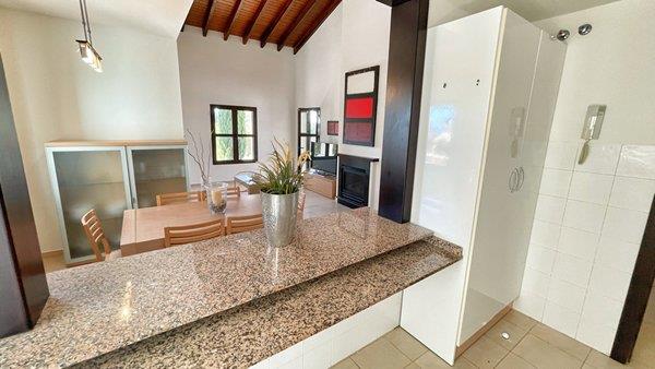 Image No.23-3 Bed Villa / Detached for sale