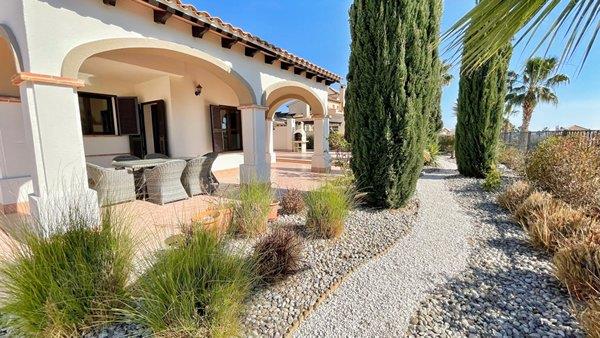 Image No.35-3 Bed Villa / Detached for sale