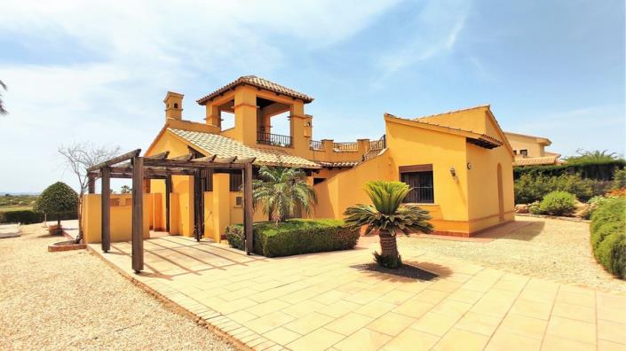 Image No.3-3 Bed Villa / Detached for sale