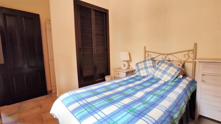 Image No.17-3 Bed Villa / Detached for sale