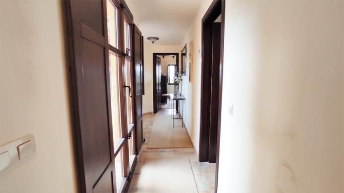 Image No.20-3 Bed Villa / Detached for sale