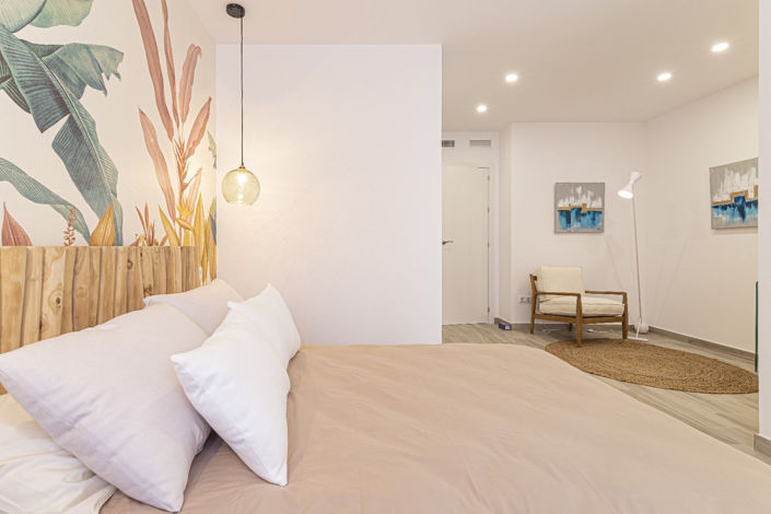 Image No.12-2 Bed Apartment for sale