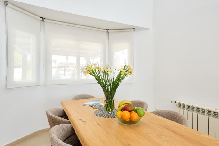 Image No.11-2 Bed Villa / Detached for sale