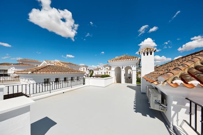 Image No.9-2 Bed Villa / Detached for sale