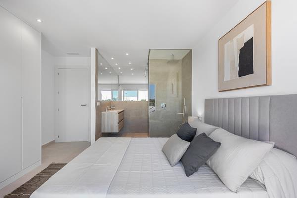 Image No.17-3 Bed Apartment for sale