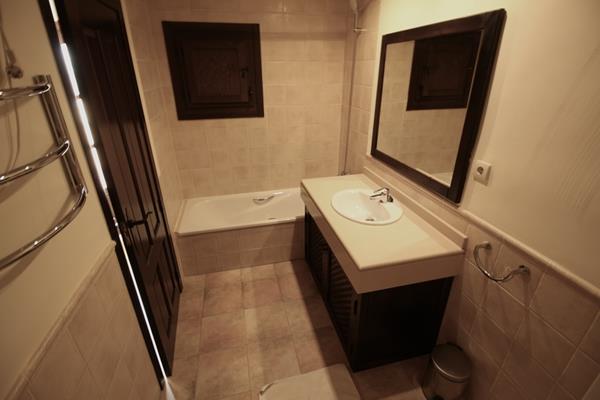 Image No.32-3 Bed Villa / Detached for sale