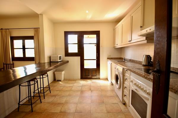 Image No.16-3 Bed Villa / Detached for sale