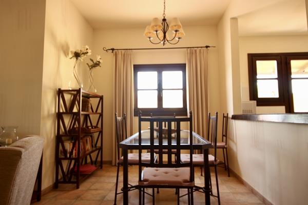 Image No.18-3 Bed Villa / Detached for sale