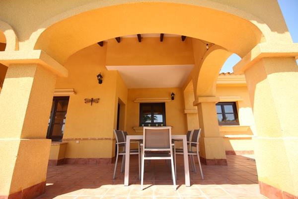 Image No.13-3 Bed Villa / Detached for sale