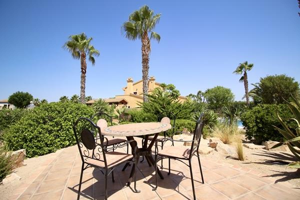 Image No.11-3 Bed Villa / Detached for sale