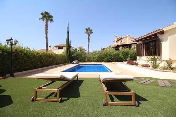 Image No.3-3 Bed Villa / Detached for sale