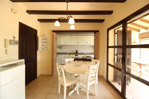 Image No.21-3 Bed Villa / Detached for sale