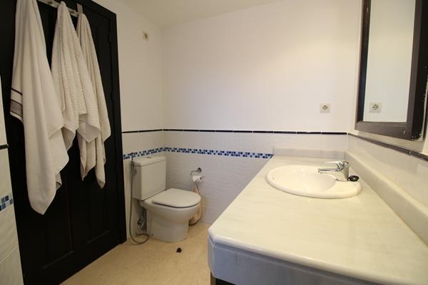 Image No.25-3 Bed Villa for sale