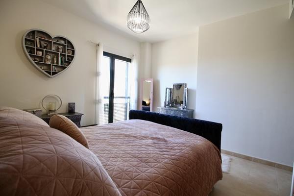 Image No.20-2 Bed Apartment for sale