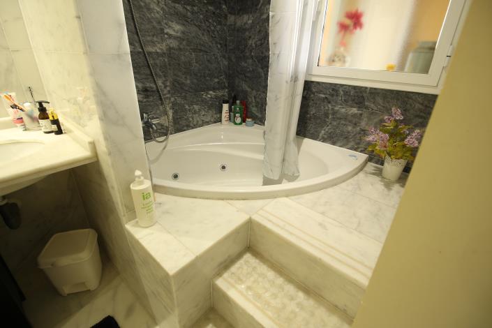 Image No.27-2 Bed Apartment for sale