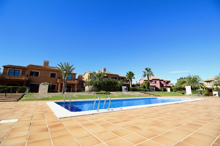 Image No.1-3 Bed Villa for sale