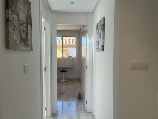 Image No.29-3 Bed Apartment for sale