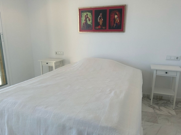 Image No.32-3 Bed Apartment for sale