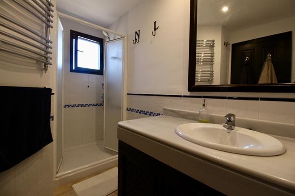 Image No.26-3 Bed Villa for sale