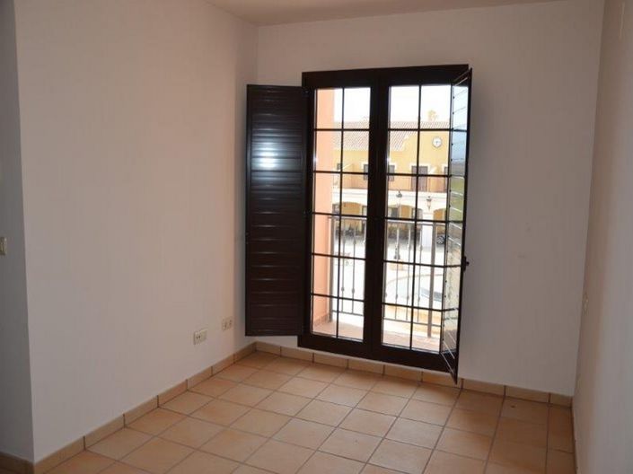 Image No.17-3 Bed Apartment for sale