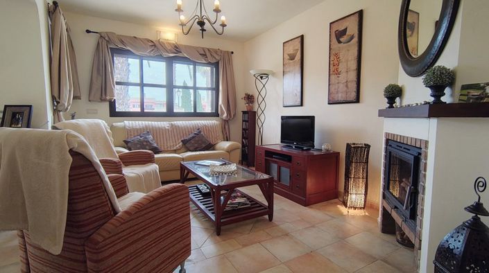 Image No.18-3 Bed Villa for sale