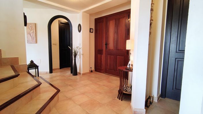 Image No.20-3 Bed Villa for sale