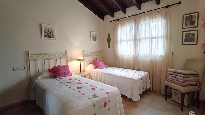 Image No.26-3 Bed Villa for sale