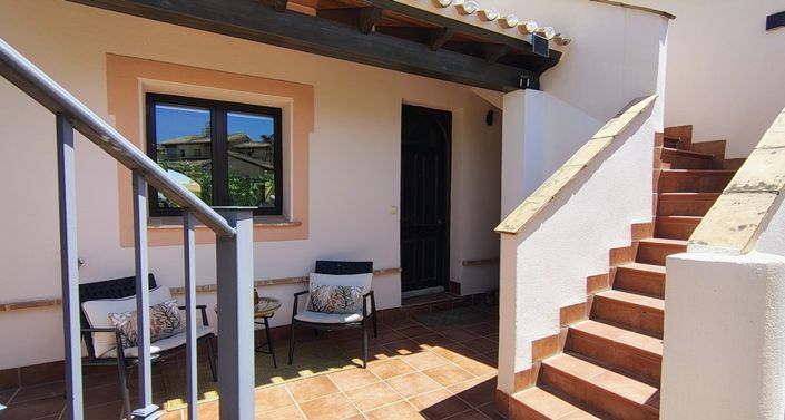 Image No.7-2 Bed Villa for sale