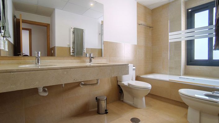 Image No.14-2 Bed Apartment for sale