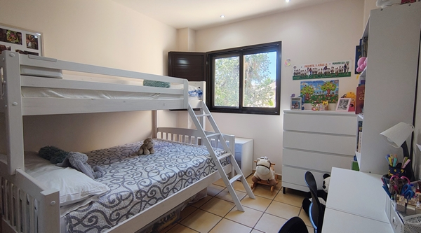 Image No.15-3 Bed Townhouse for sale