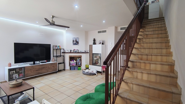 Image No.5-3 Bed Townhouse for sale