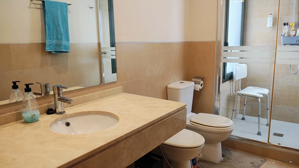 Image No.12-2 Bed Apartment for sale