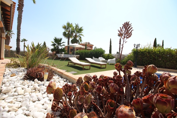 Image No.12-3 Bed Villa for sale