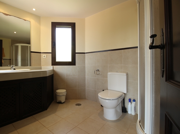 Image No.27-3 Bed Villa for sale