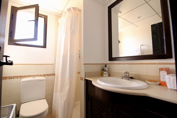 Image No.32-3 Bed Villa for sale