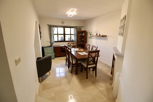 Image No.12-3 Bed Villa for sale