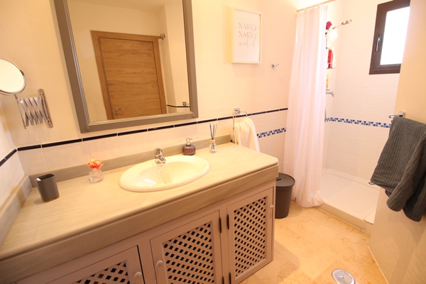 Image No.21-3 Bed Villa for sale