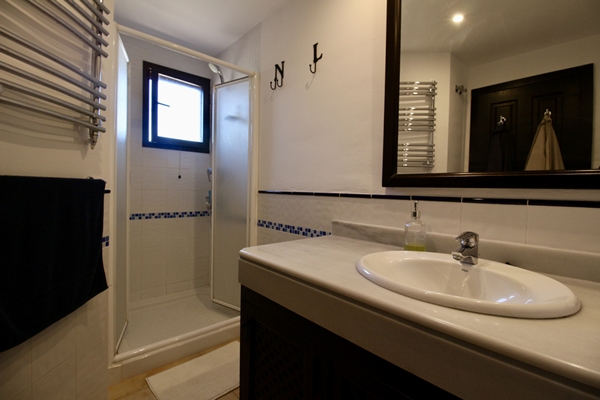 Image No.27-3 Bed Villa for sale