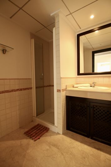 Image No.25-2 Bed Villa for sale