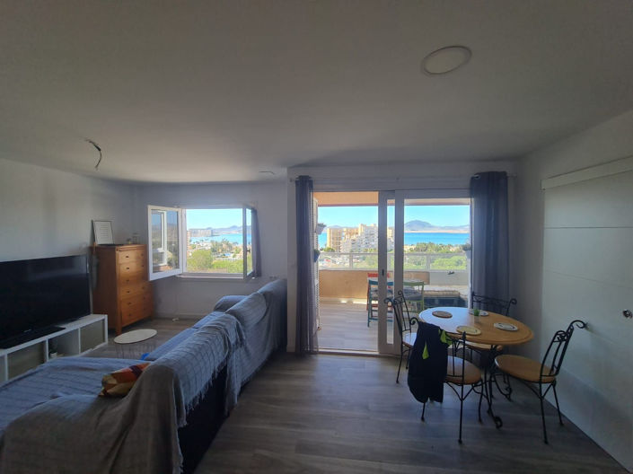 Image No.12-3 Bed Apartment for sale