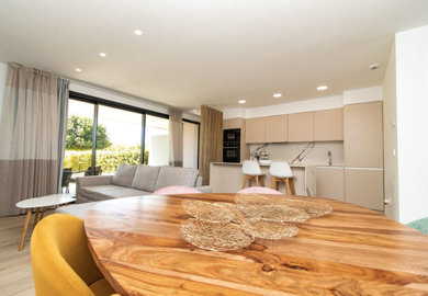 8-e64a9055bba3e77ac8aca3b893cdf826-156